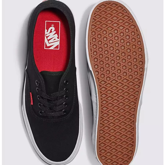 Vans WMNS Authentic
Secret Lover Black
VN000BW5BLK
Sneakers - Picture 9 of 16